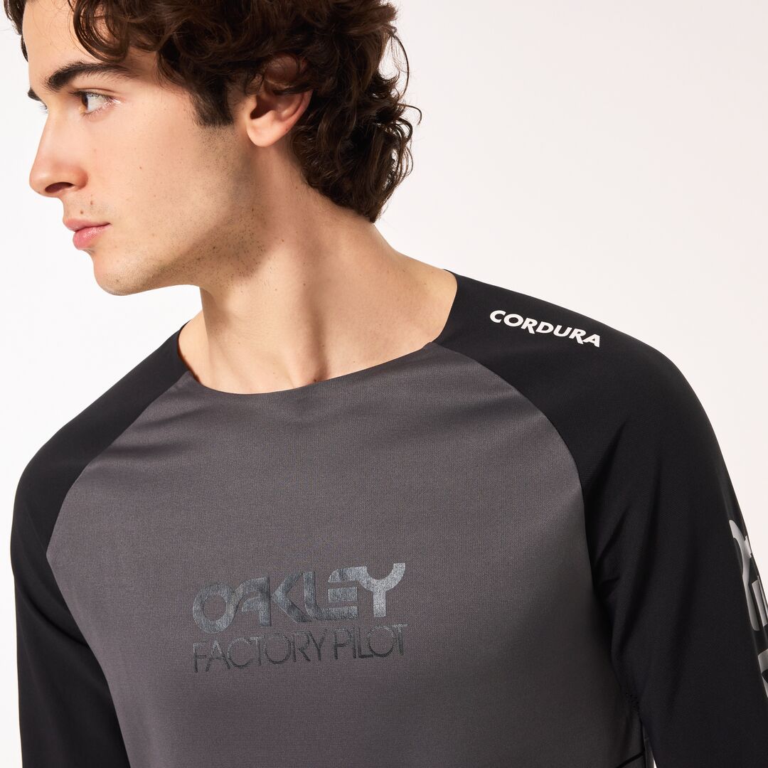Camiseta Maven Scrub LS - Negro/Gris 
