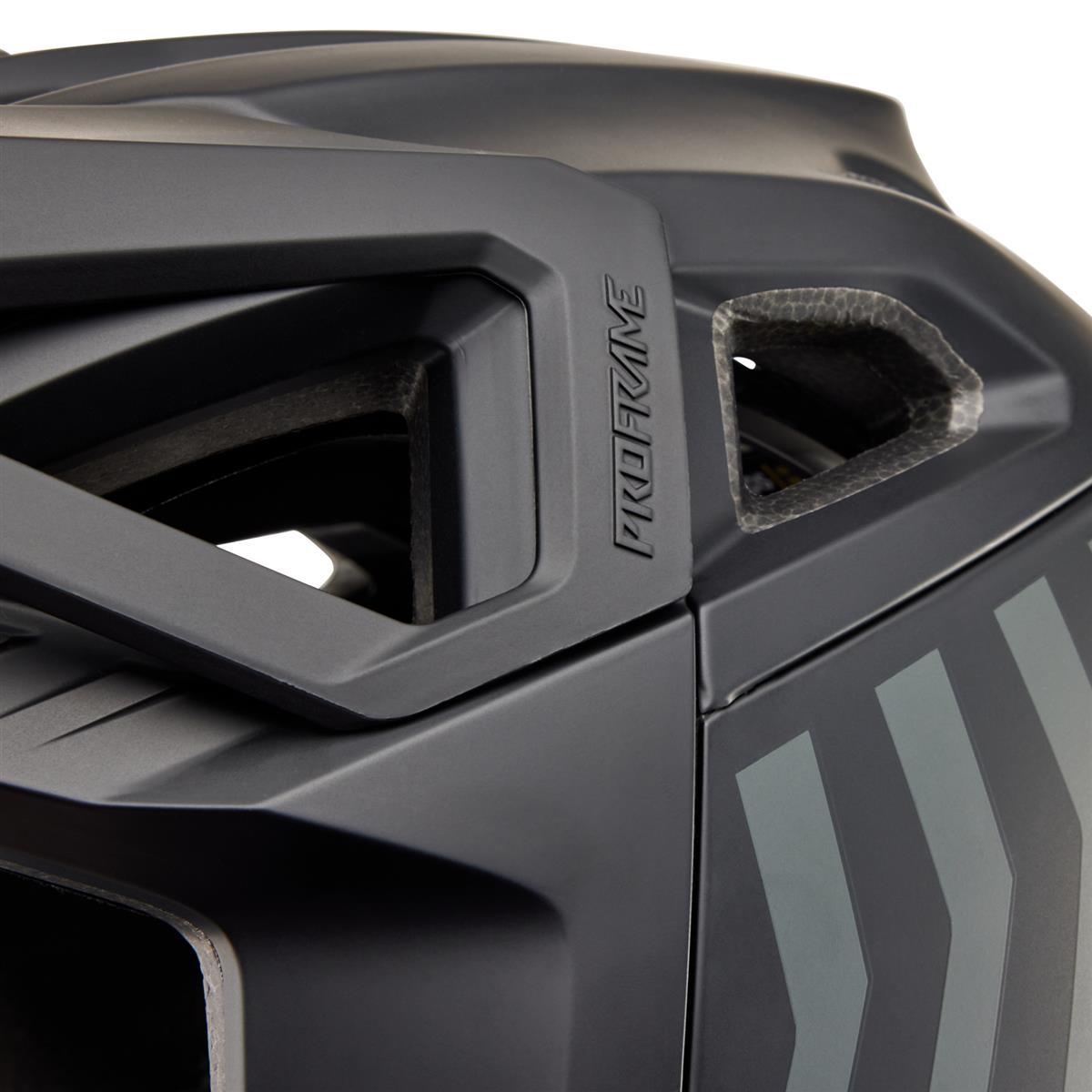 YTH Proframe Nace CE - Black