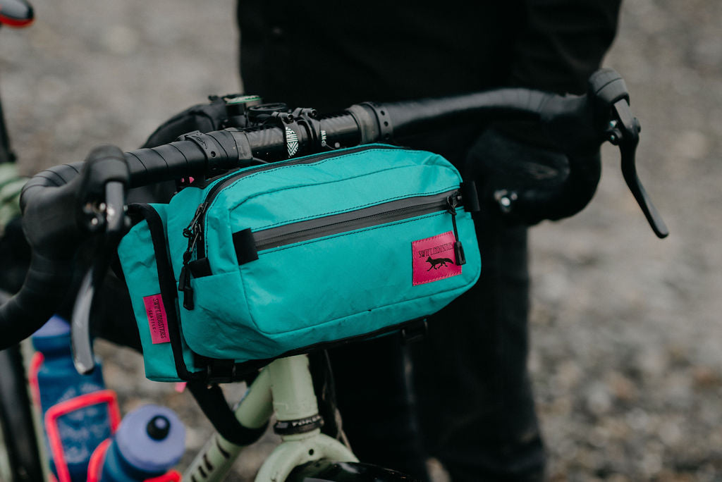 SWIFT INDUSTRIES kestrel handlebar bag水色 Kestrel Handlebar Bag – Swift Industries