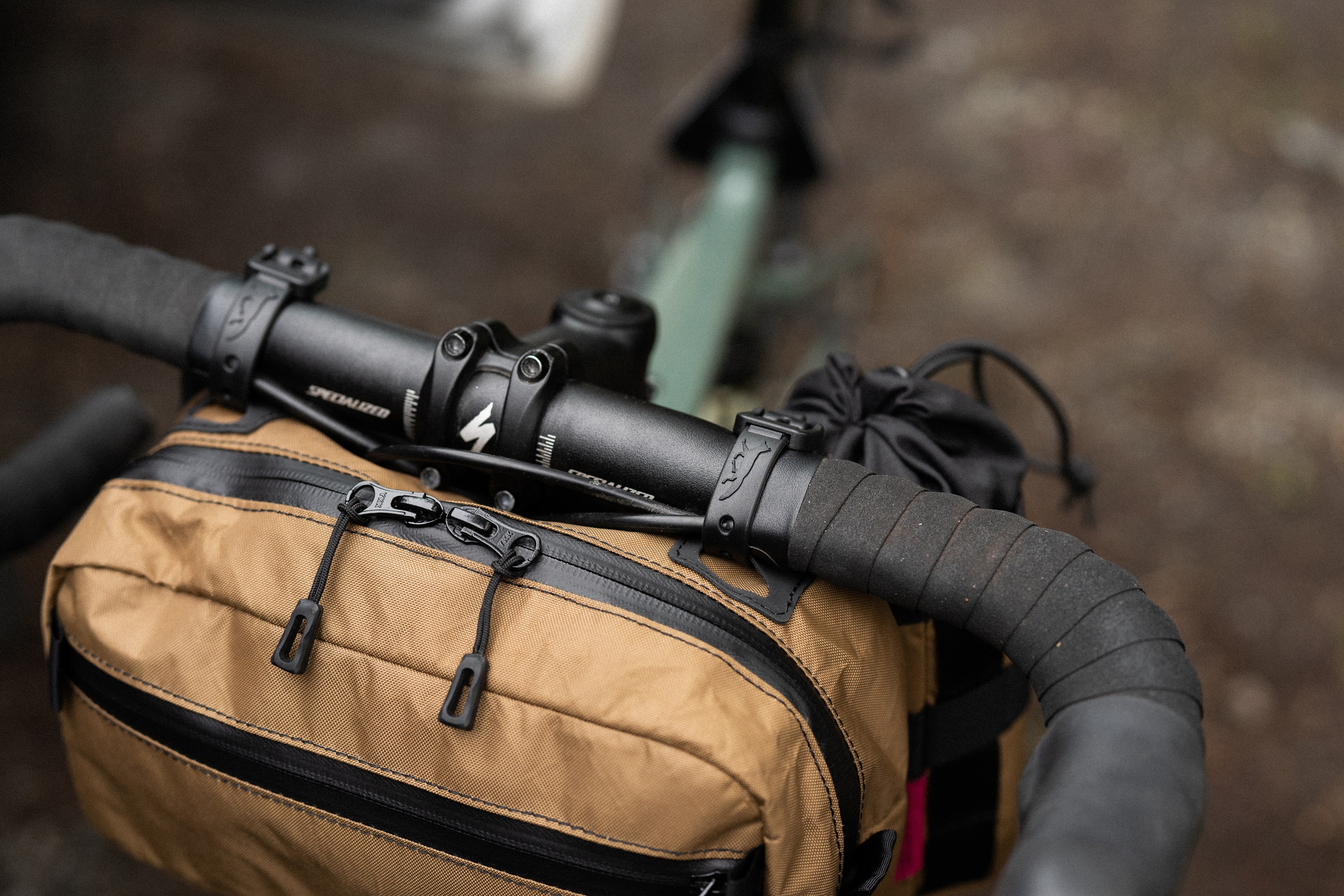 Kestrel handlebar bag - coyote