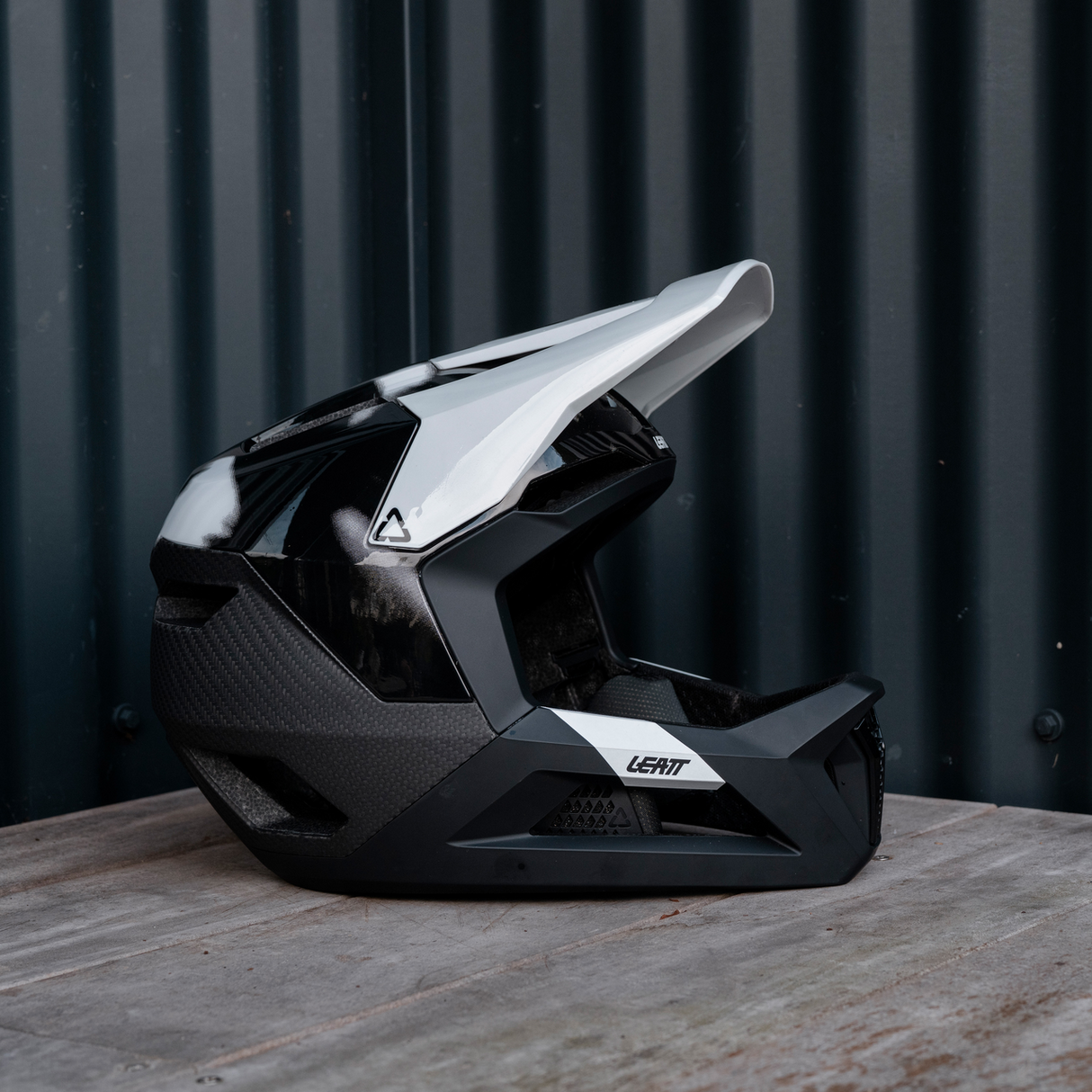 Helmet MTB Gravity 5.0 - White