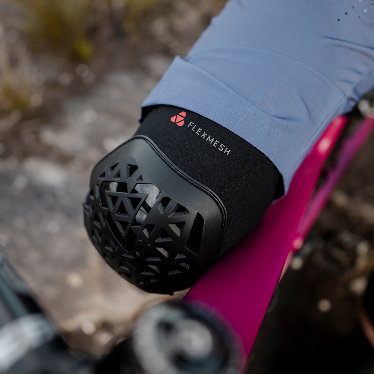 Knee Guard FlexMesh - Black