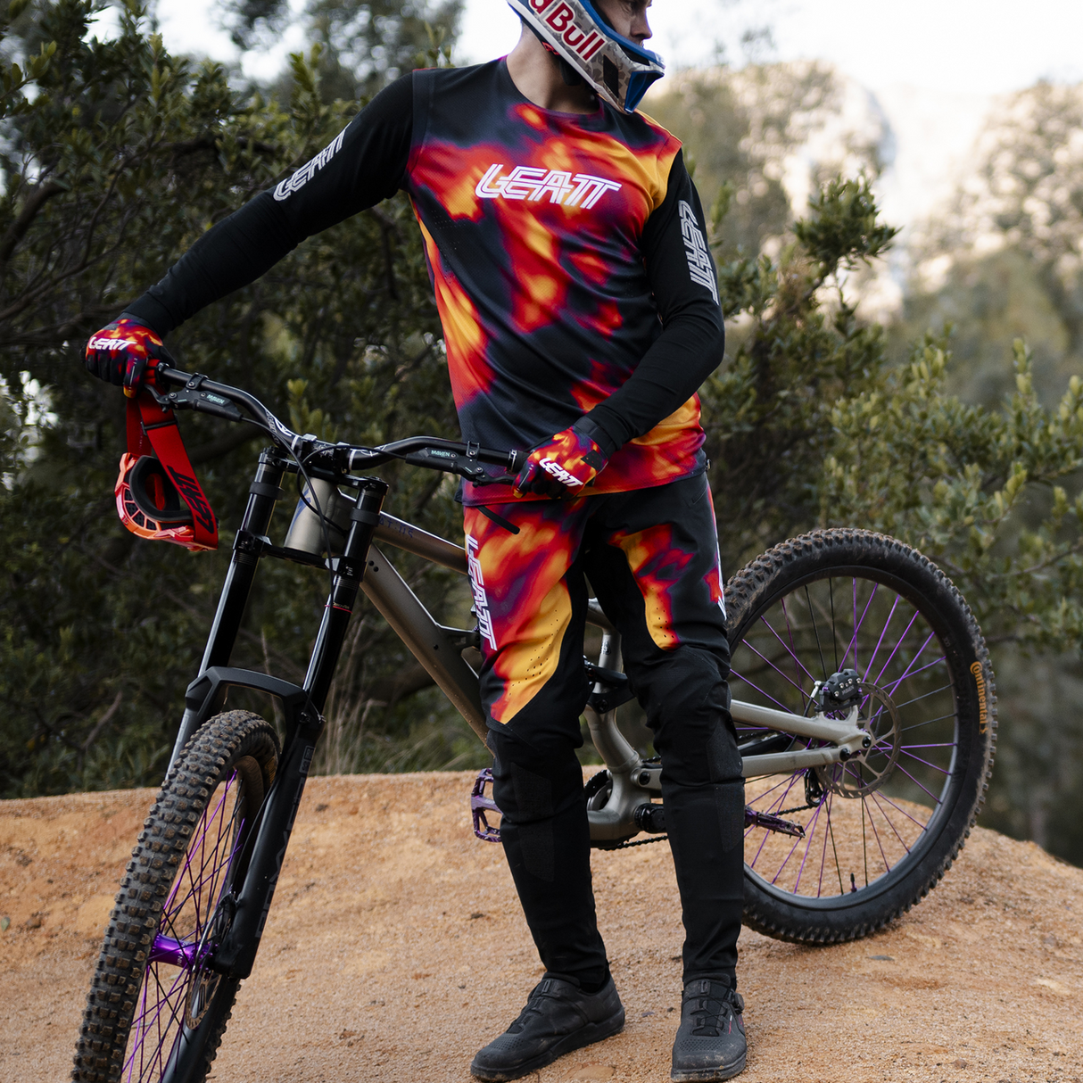 Pant MTB Gravity 8.0 - Heatmap Red