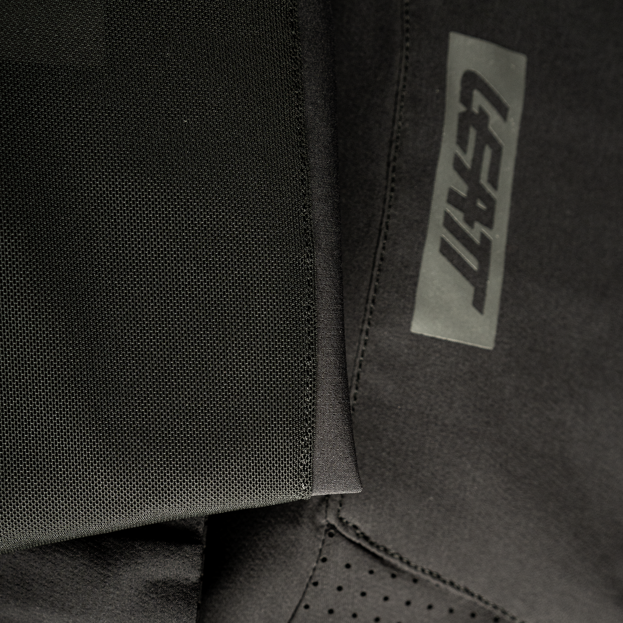 Shorts MTB Gravity 4.0 - Ghost Black