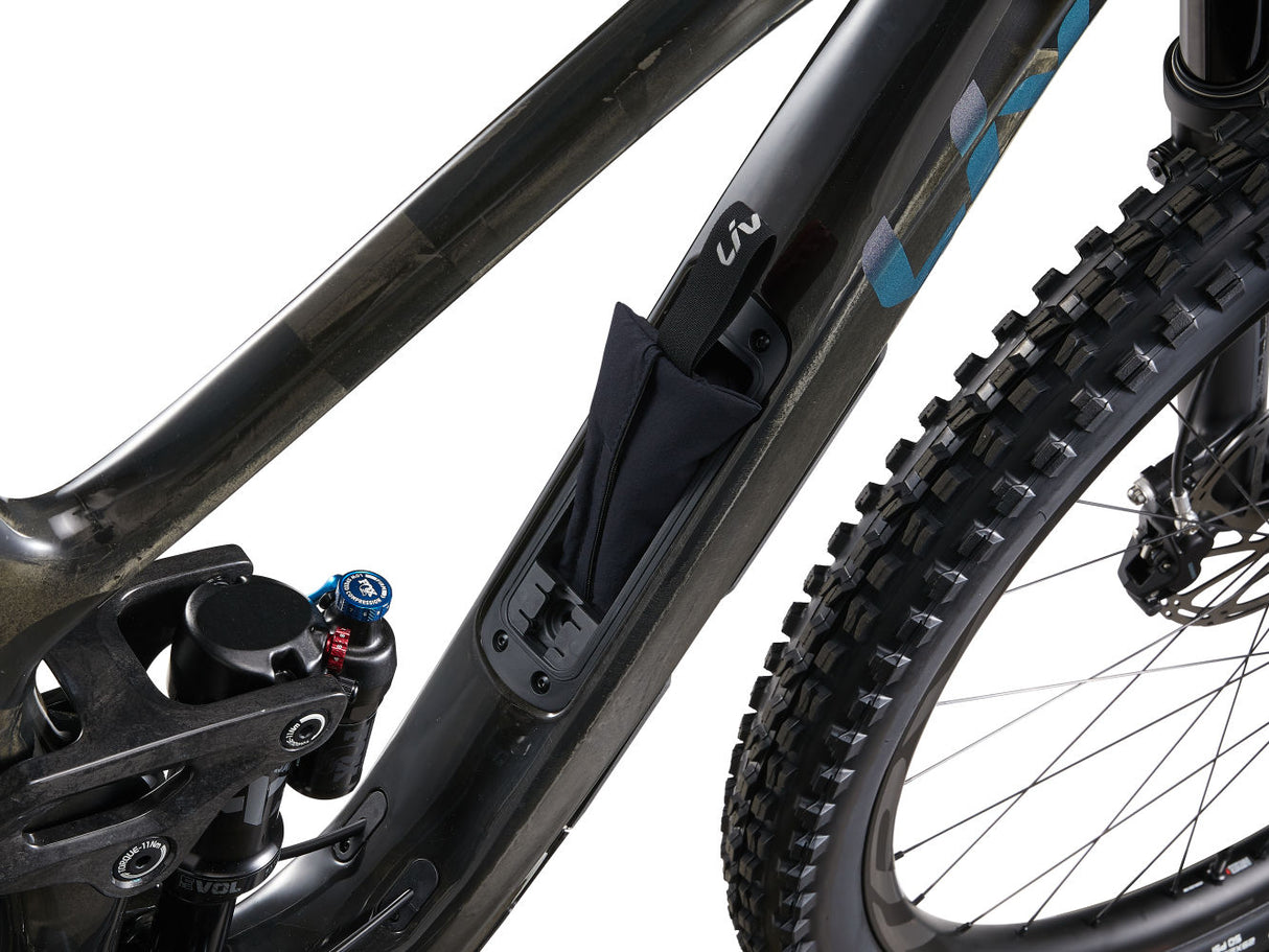 Intrigue LT Advanced Pro 1 - Raw Carbon