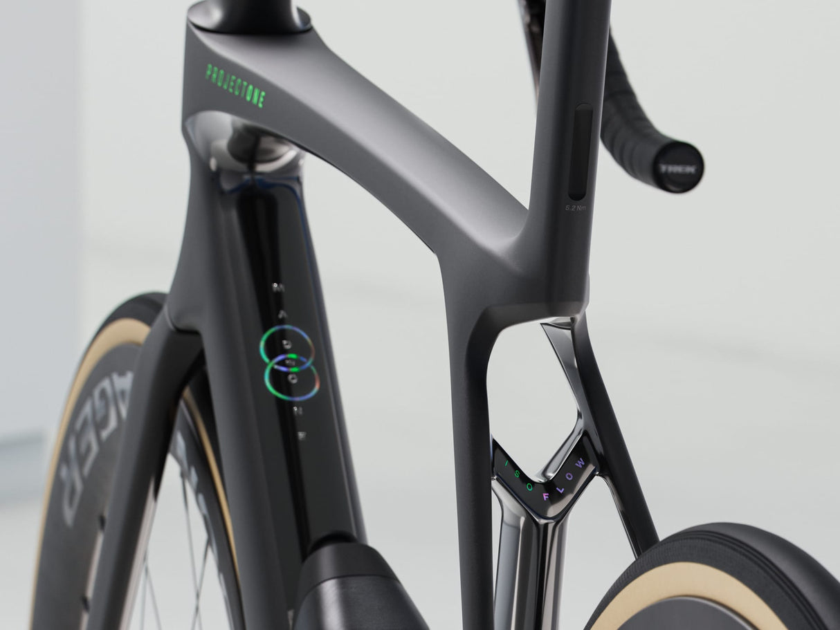 Madone SLR 7 AXS Gen 8 - Matte/Gloss Carbon Smoke