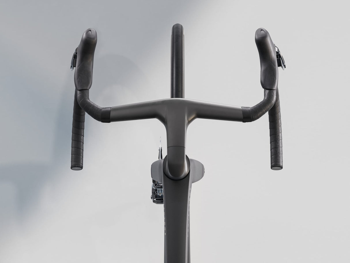 Madone SLR 7 Gen 8 - Matte/Gloss Carbon Smoke