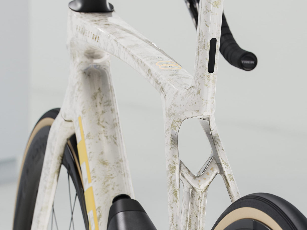 Madone SLR 9 AXS Gen 8 - Era White