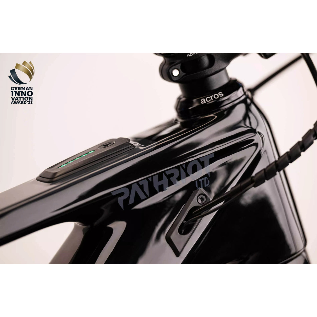 PATH RIOT CF/LC LTD - carbon/dark gray - glossy