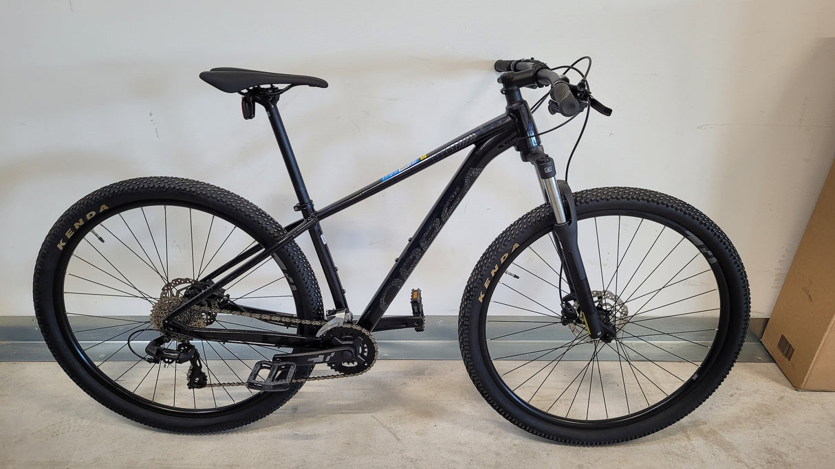 ONNA 29 50 Black (Gloss) - Silver (Matte)