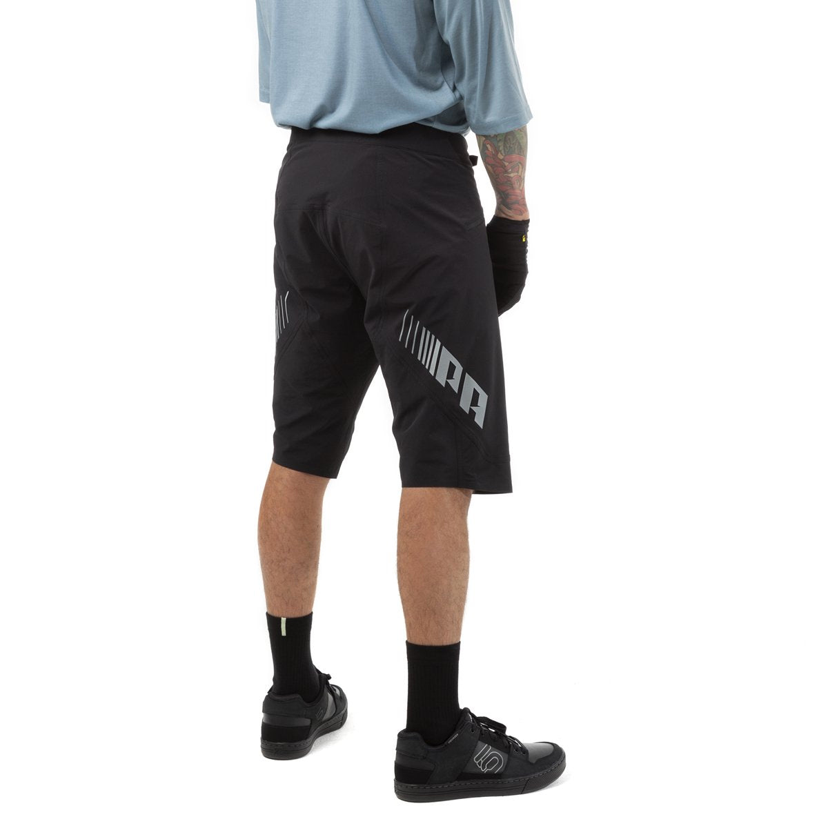 CF Tight Shorts - Schwarz