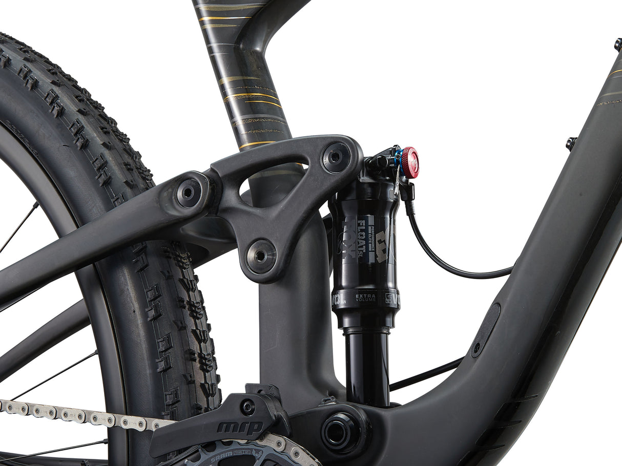 Pique Advanced 1 - Raw Carbon
