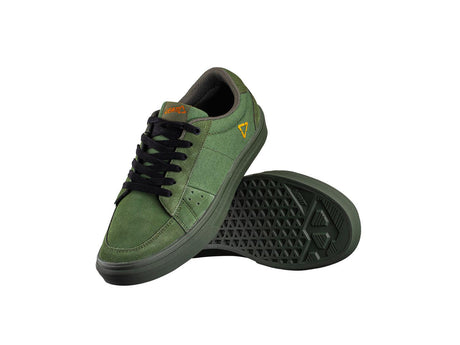 Schuh 1.0 Flat Shoe Pine