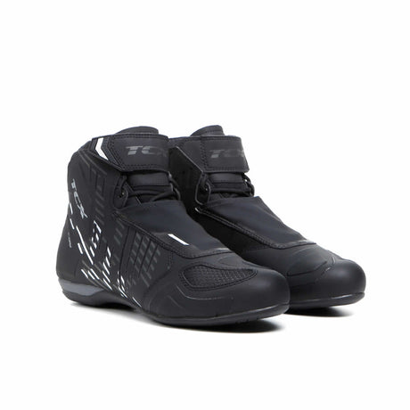 Schuhe R04D WP schwarz-weiss