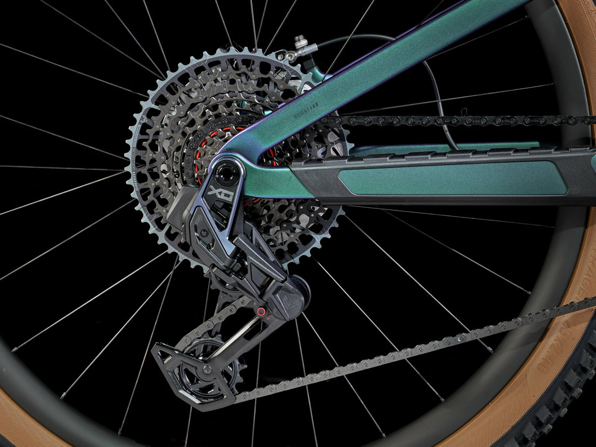 Top Fuel 9.9 XO AXS Matte Emerald Iris