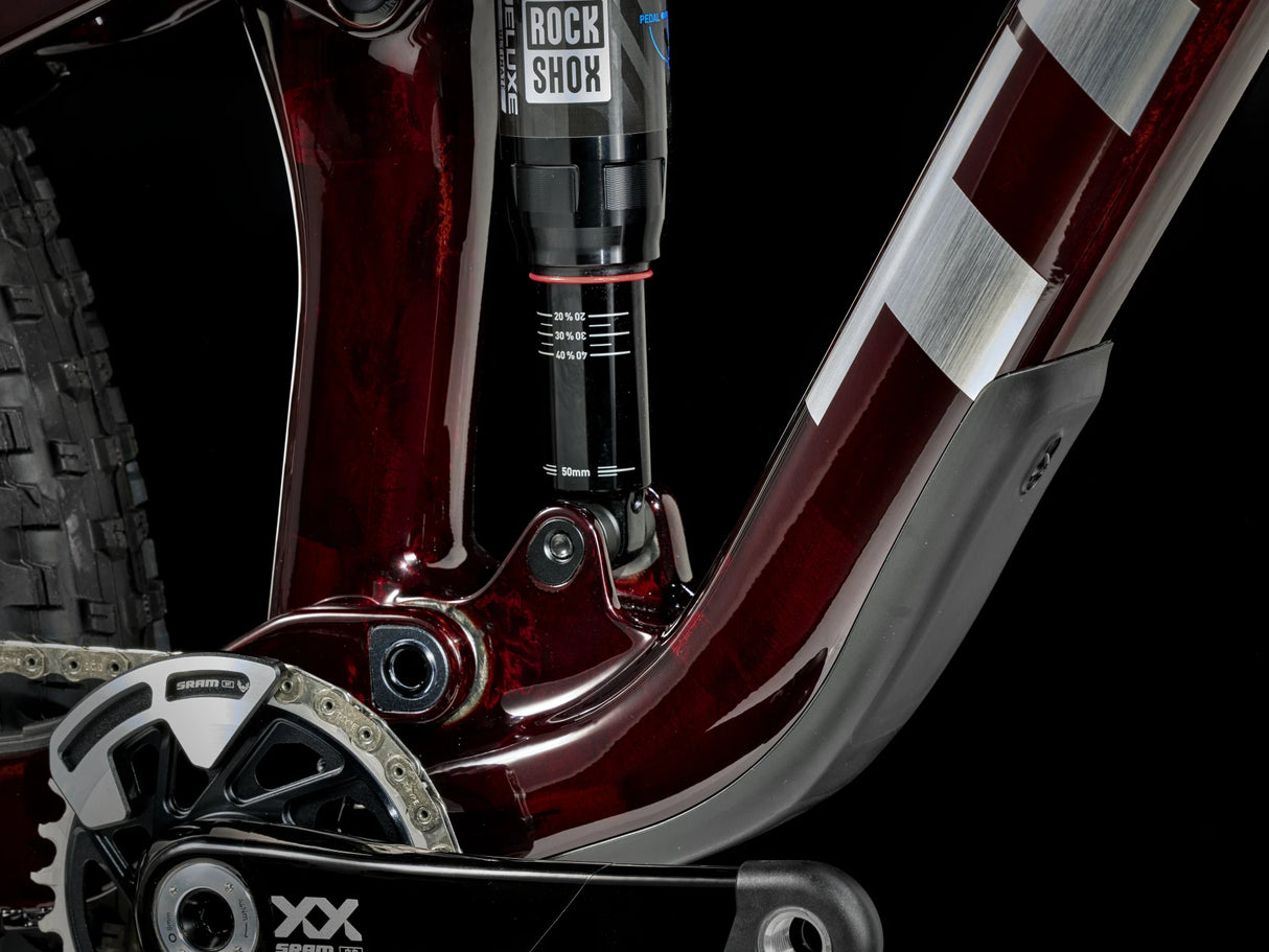 Top Fuel 9.9 XX AXS Carbon Red Smoke