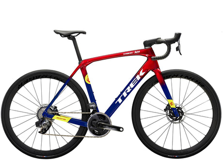 Domane SLR 7 eTap Gen 4 Metallic Red Smoke to Blue Smoke Fade