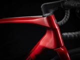 Domane SLR 7 eTap Gen 4 Metallic Red Smoke to Red Carbon Smoke