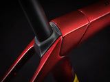 Domane SLR 9 Gen 4 Metallic Red Smoke to Blue Smoke Fade