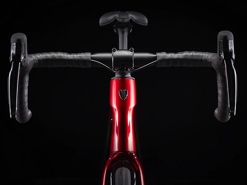 Domane SLR 9 Gen 4 Metallic Red Smoke to Blue Smoke Fade