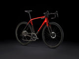 Domane SLR 9 Gen 4 Metallic Red Smoke to Red Carbon Smoke