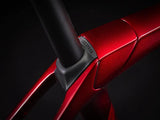 Domane SLR 9 eTap Gen 4 Metallic Red Smoke to Red Carbon Smoke