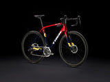 Domane SLR 9 eTap Gen 4 Team Replica:Metallic Red Smoke to Blue Smoke Fade