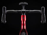 Domane SLR 9 eTap Gen 4 Team Replica:Metallic Red Smoke to Blue Smoke Fade
