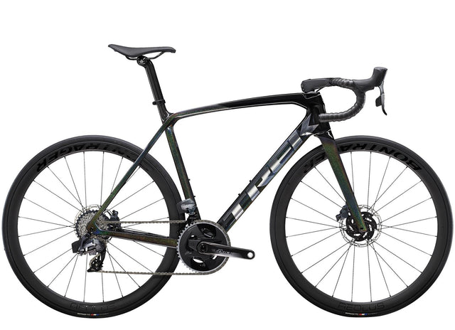 Emonda SLR 7 eTap Dark Prismatic/Trek Black
