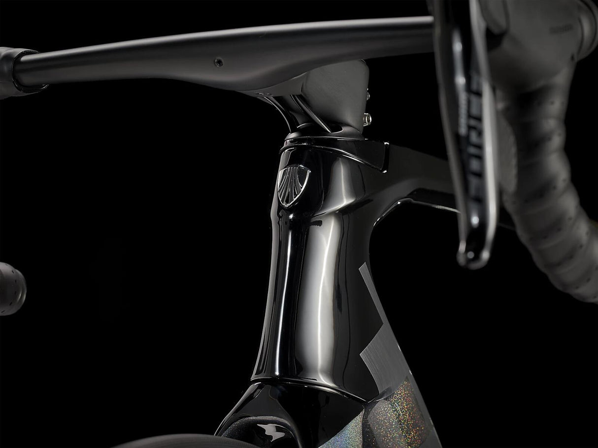 Emonda SLR 7 eTap Dark Prismatic/Trek Black