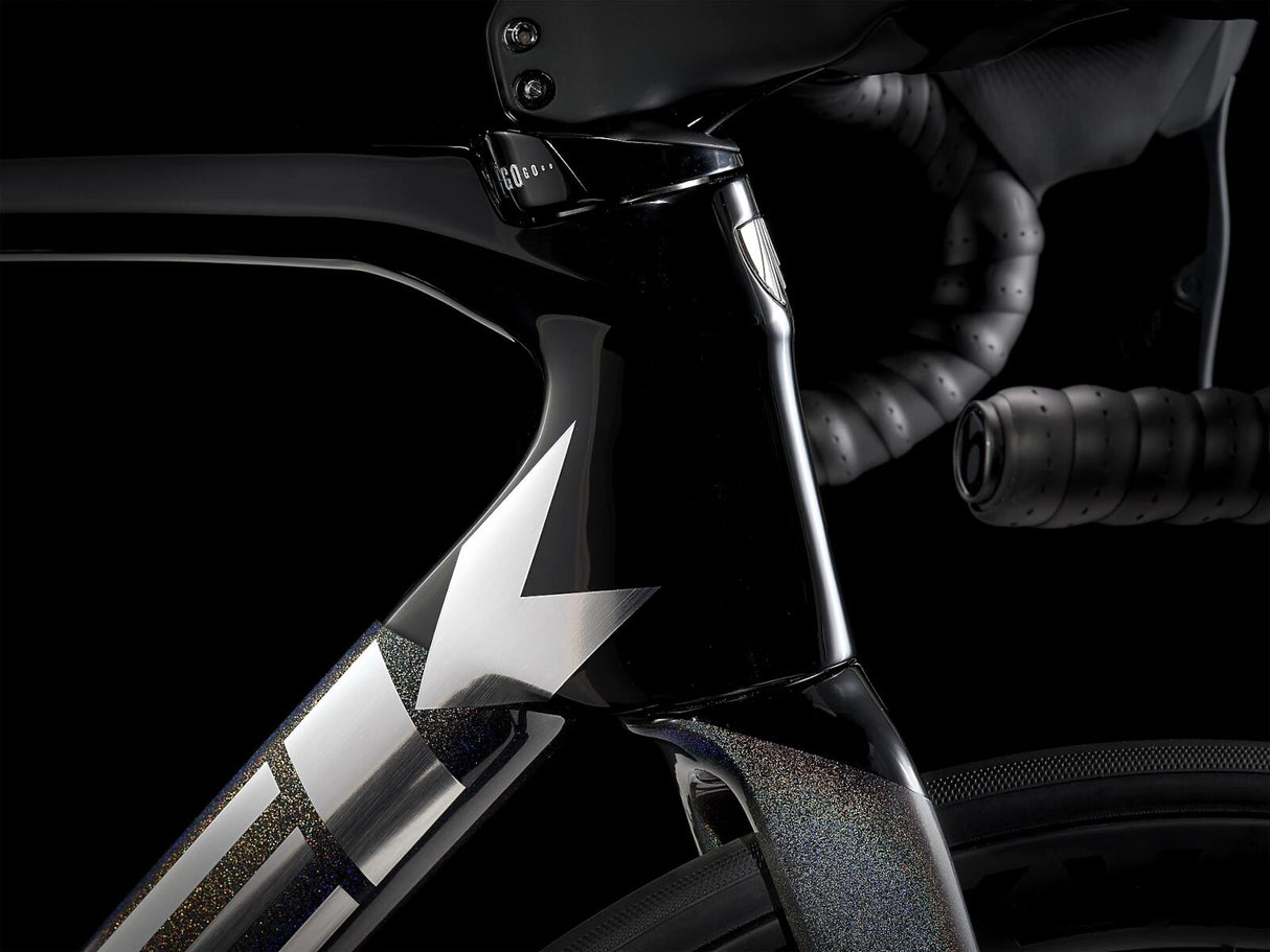 Emonda SLR 7 eTap Dark Prismatic/Trek Black