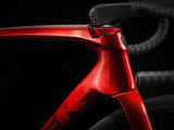 Emonda SLR 7 eTap Metallic Red Smoke to Red Carbon Smoke