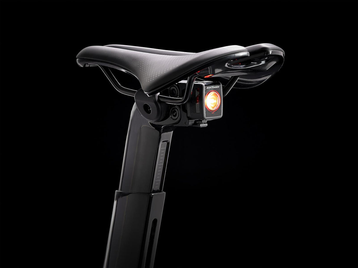 Madone SL 7 eTap Battleship Blue