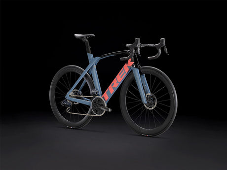 Madone SL 7 eTap Battleship Blue