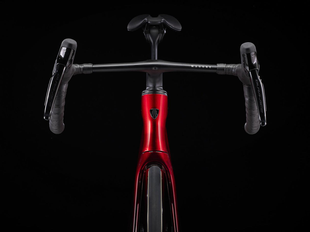 Madone SLR 9 Gen 7 Metallic Red Smoke to Red Carbon Smoke