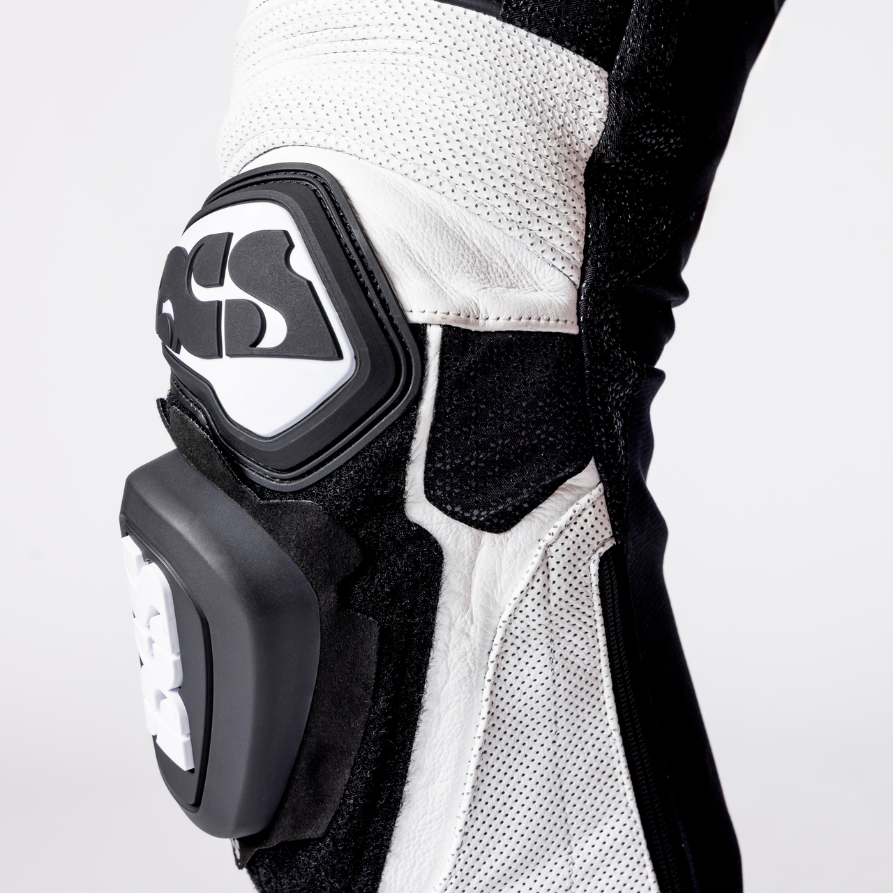 iXS-Ace 1.0 Lederkombi Einteiler - schwarz-weiss-rot-36