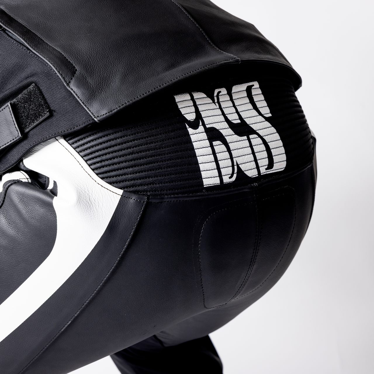 iXS-Ace 1.0 Lederkombi Zweiteiler - schwarz-weiss-rot-24
