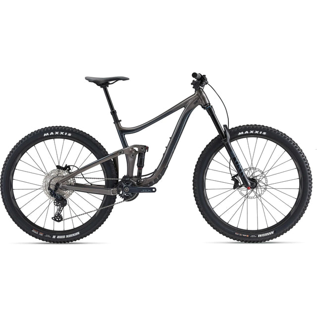 Reign Metal / Black Diamond