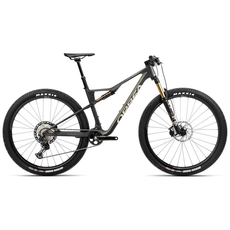 OIZ M10 - Powder Black - Black (Matt)