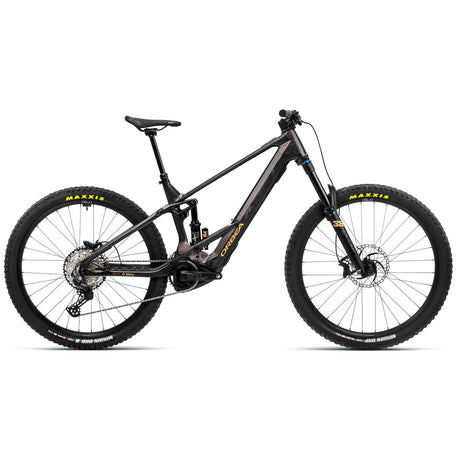 WILD M10 - Cosmic Carbon View (Matt - Gloss)