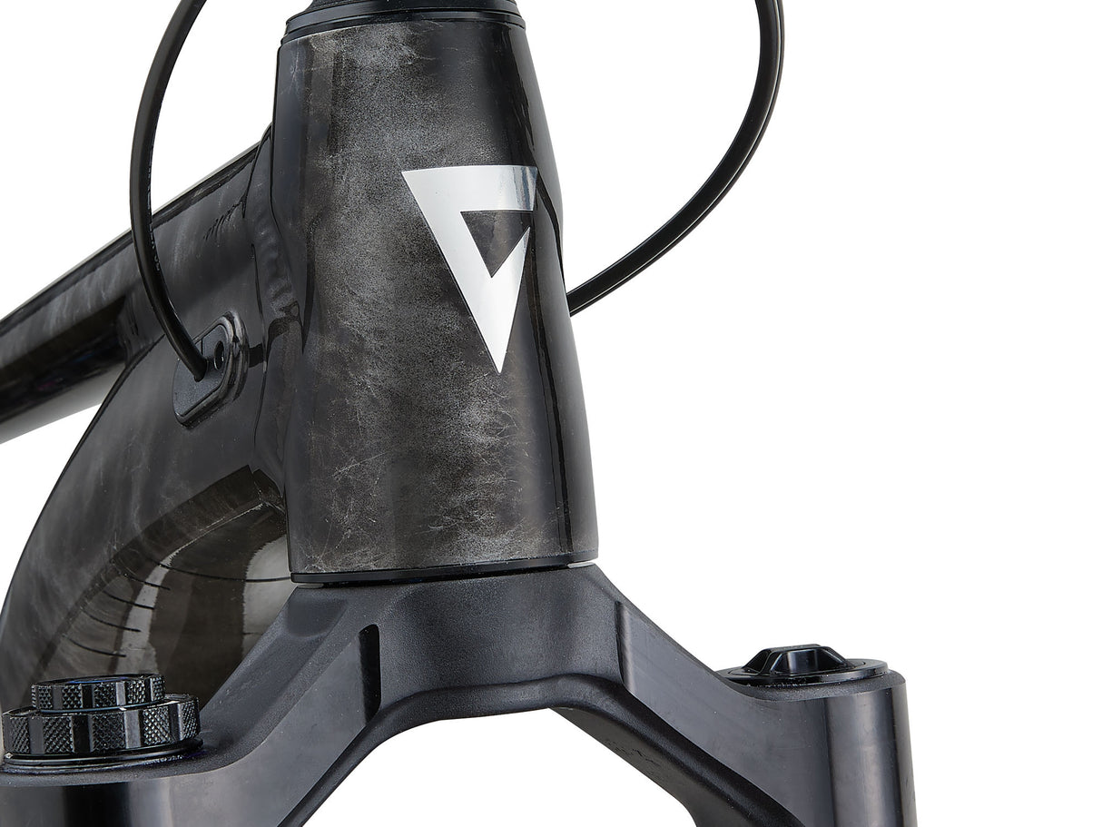 Reign SE - Black Lightning