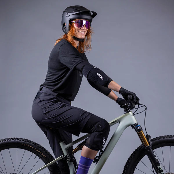 Knee Protector LS Flex Lite - black