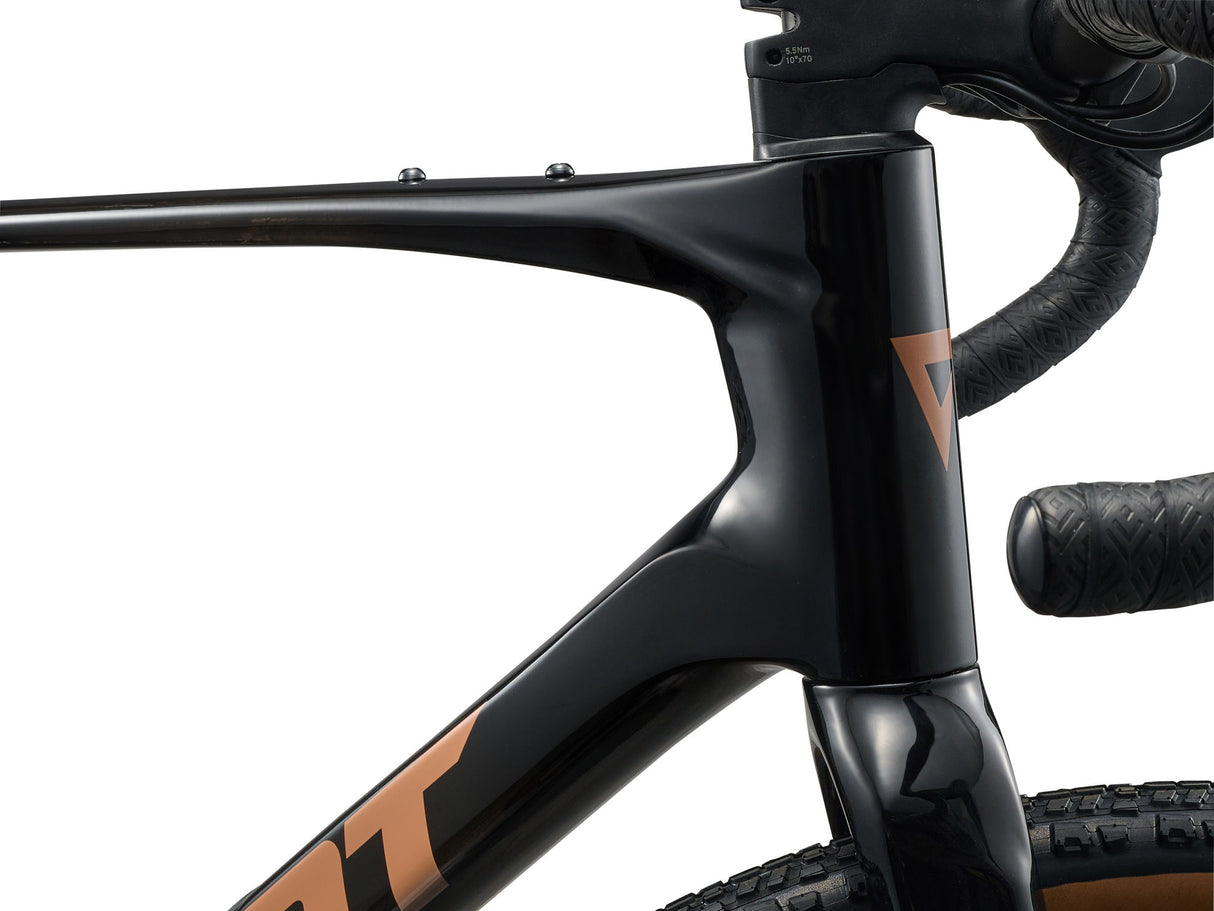 Revolt Advanced 2, 2026 - Carbon