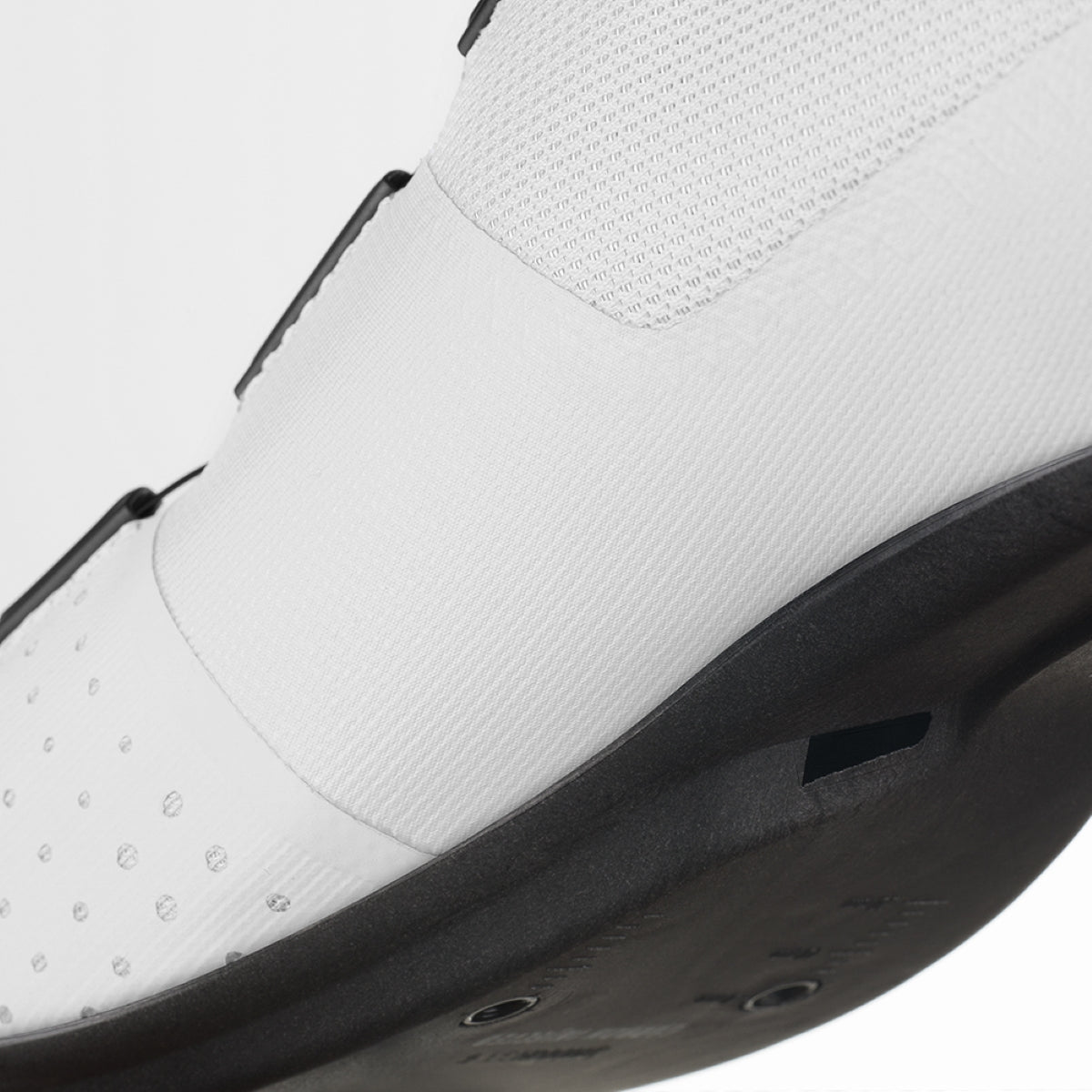 Tempo Overcurve R4 - Schuhe - Weiß/Schwarz