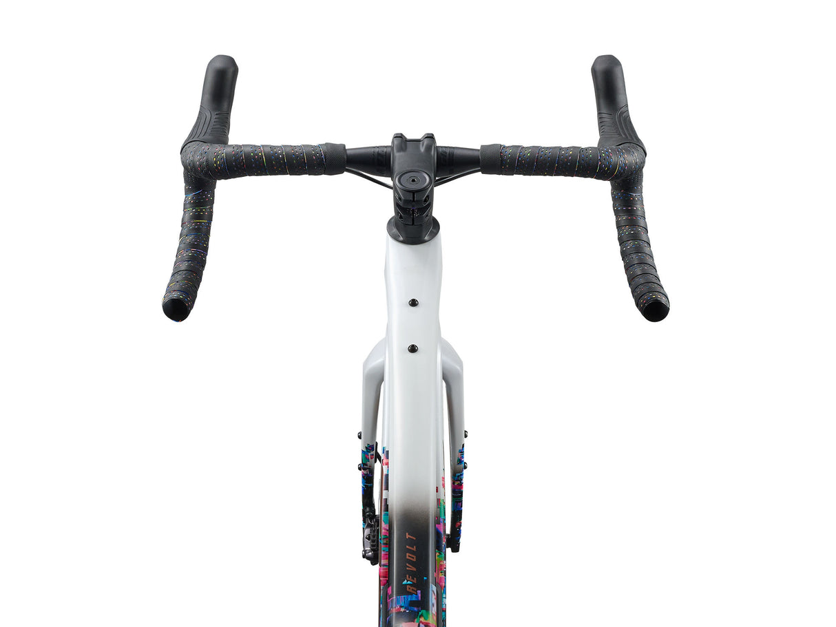 Revolt Advanced 0 SE - Radio Spectrum